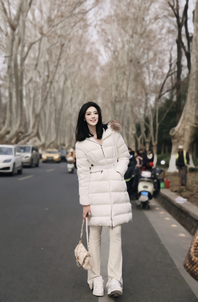 煙雨下江南！卓識游南京：卿言一句梧桐美 吾種梧桐滿京城