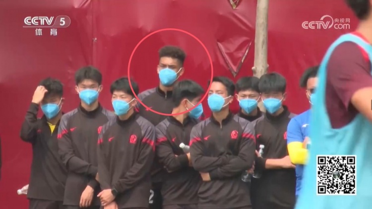 無緣U17國足名單，張洪福隨恒大足校觀摩國少隊訓(xùn)練